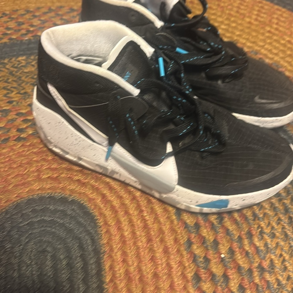 Nike KD’s - Picture 2 of 4